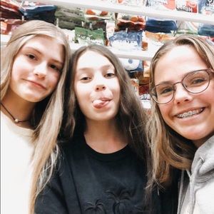 Meet your Posher, Megan